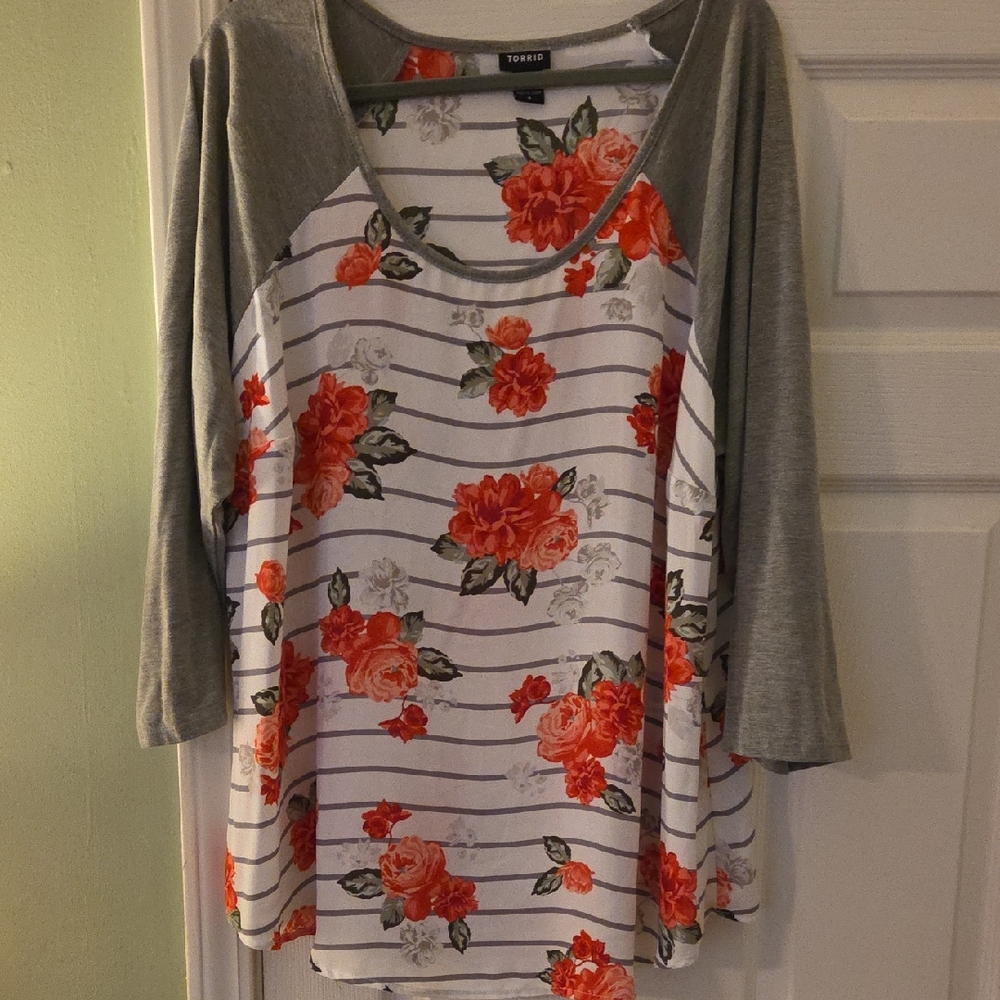 Torrid Gray and Red Floral Long Sleeve Top
